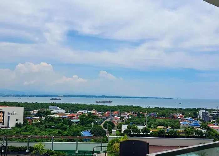 8 Newtown Boulevard Mactan Newtown * Punta Engaño